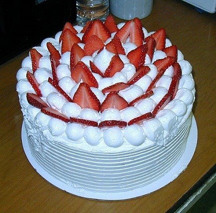 White Cake birthday cake